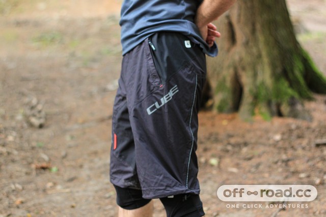 Cube blackline fashion rain shorts